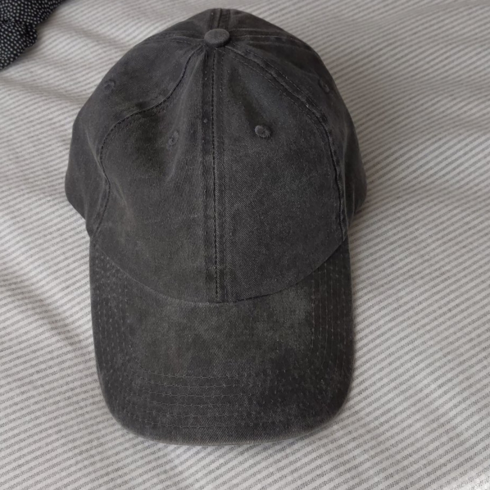 Grey baseball cap